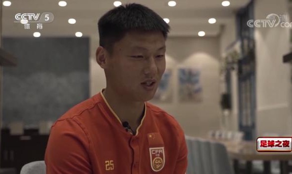 开云体育官方网站-方昊：队里内卷加练 主教练说体脂率超10%踢不了球