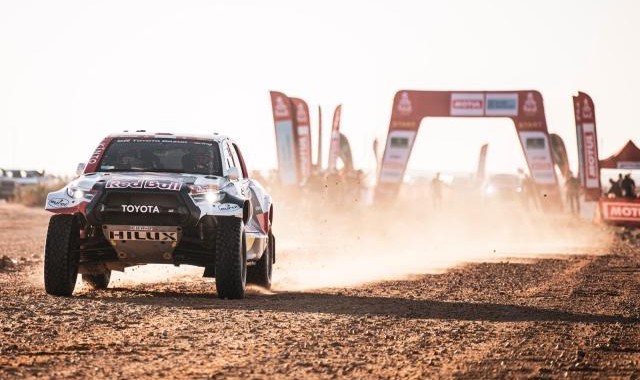 达喀尔SS5：阿提亚领跑总成绩榜 中国韩魏赛段第22