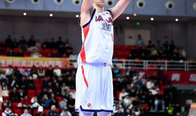 开云官方网站-媒体人：徐昕可能早就有能力成为CBA主力轮换 没打好肯定另有原因