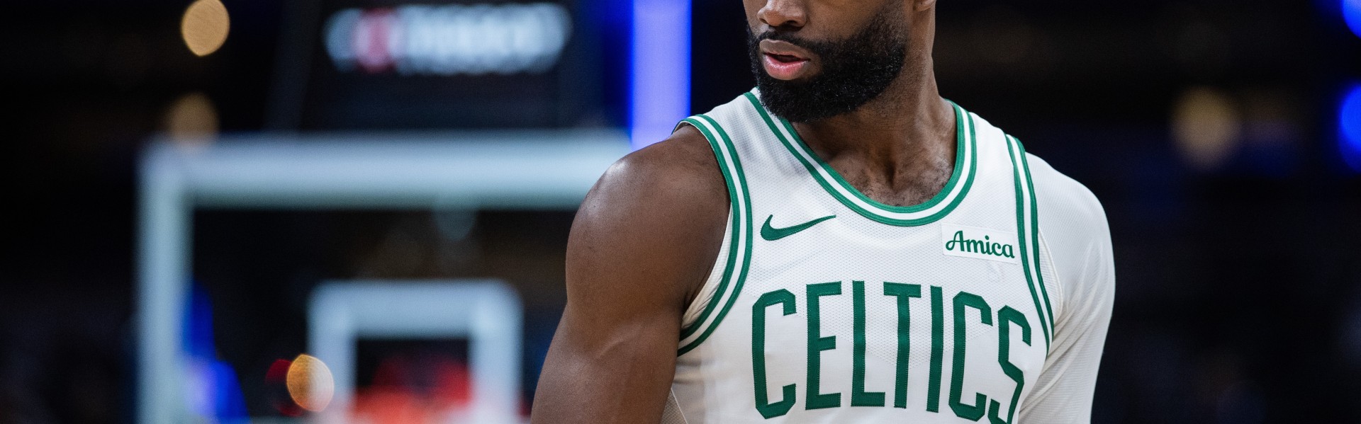 杰伦·布朗：霍勒迪是我们的家人 罗威是我最喜欢的家伙之一