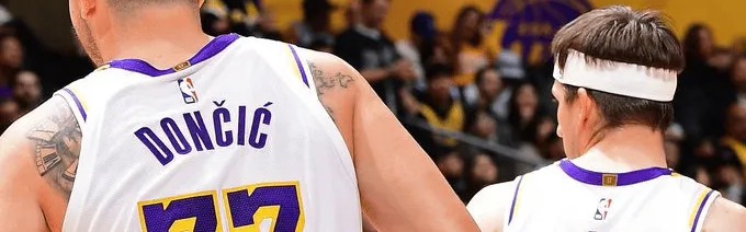 开云官方网站-美记：湖人相信东契奇和里夫斯的后场组合会取得成功