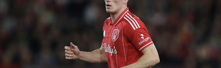 开云登录入口-安德森谈战平曼城：我们顽强地拼下了1分，展现强大团队精神